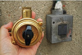 Proč vybrat retro vypínač, zásuvku a krabice z mosazi