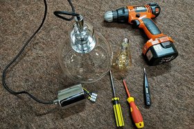 Jak zapojit a namontovat světlo?