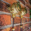 mosazna-retro-zasuvka-s-krytkou-schuko-ip54-16a-7