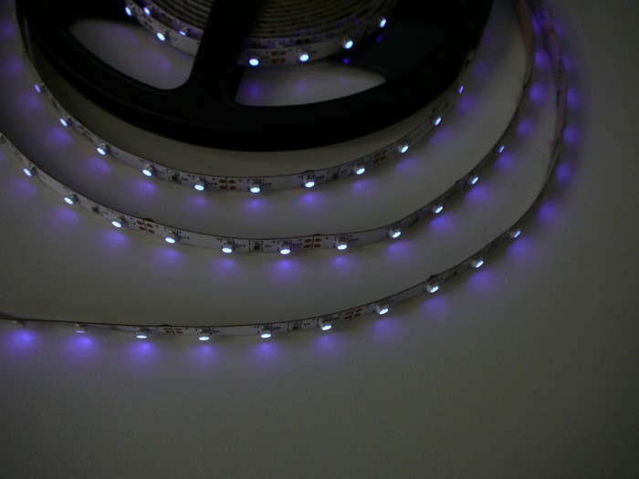 UV LED pásek 4,8W original UV čip Varianta: UV LED pásek 4,8W original UV čip