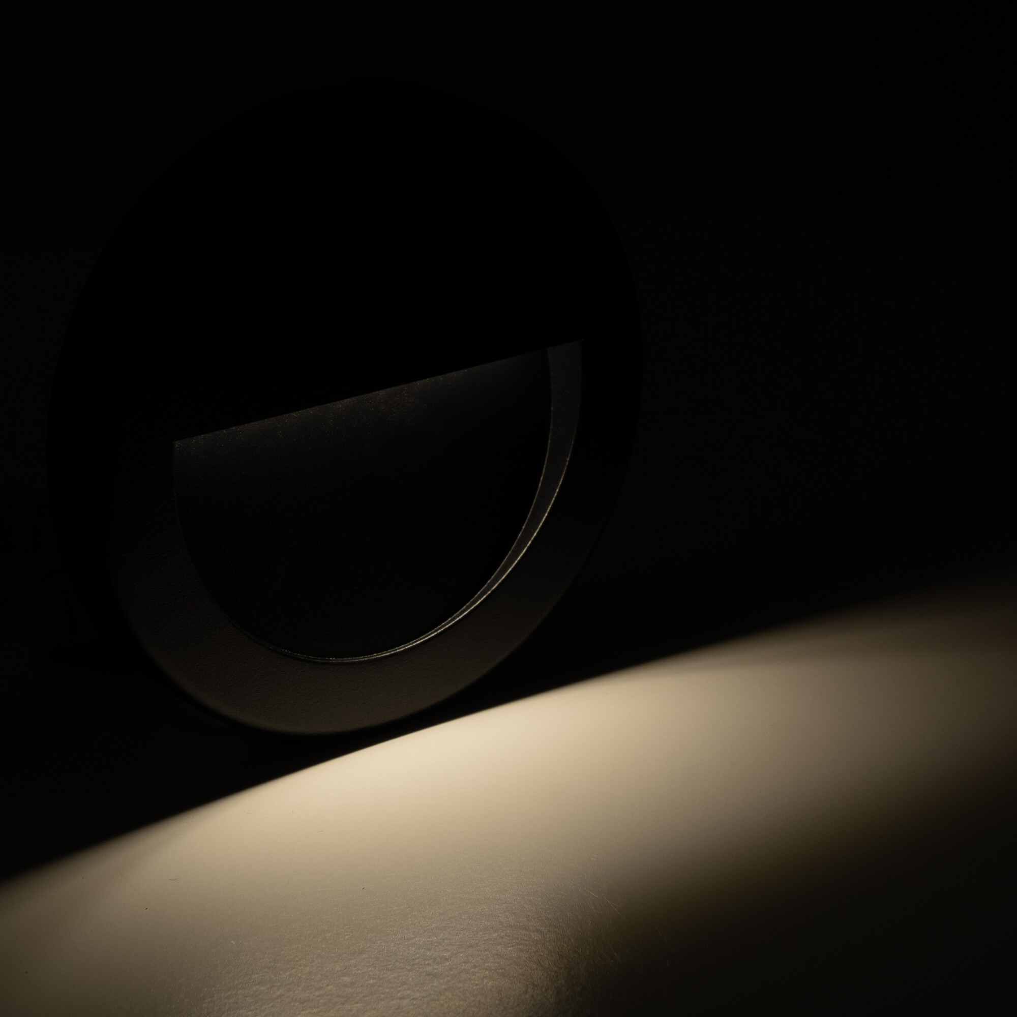 LED svítidlo SOLE-B černé Varianta: Denní bílá