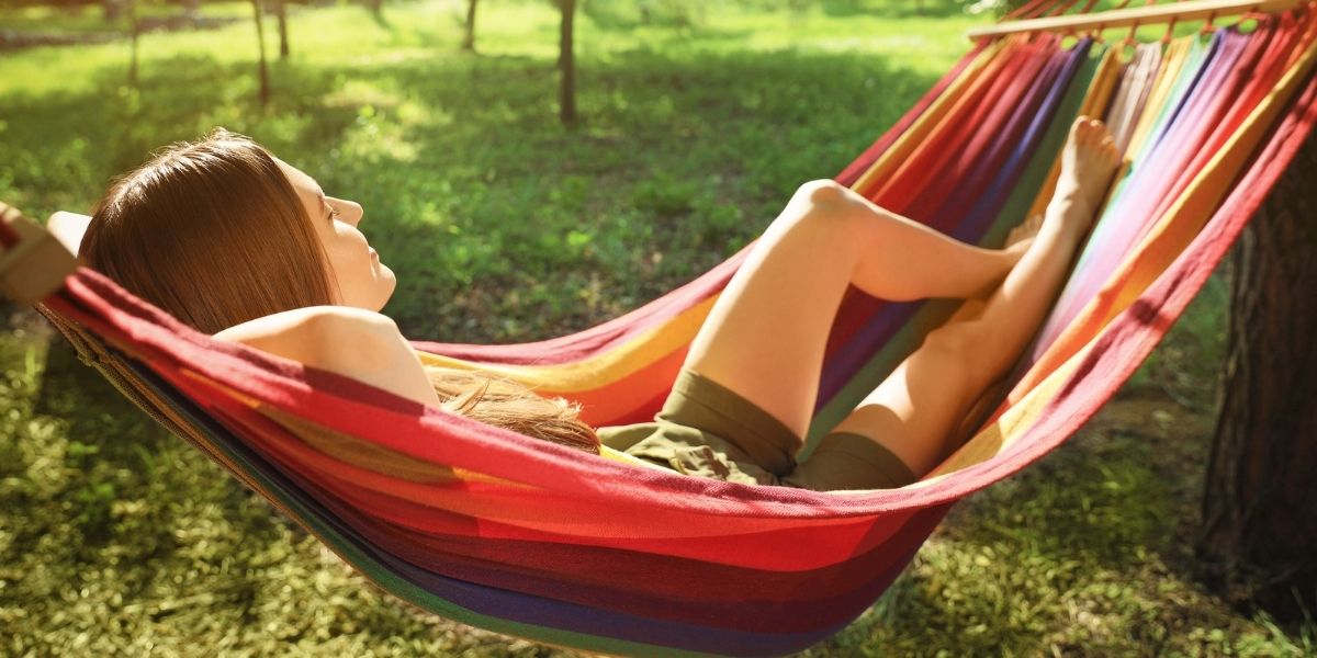 Spaní v hamace