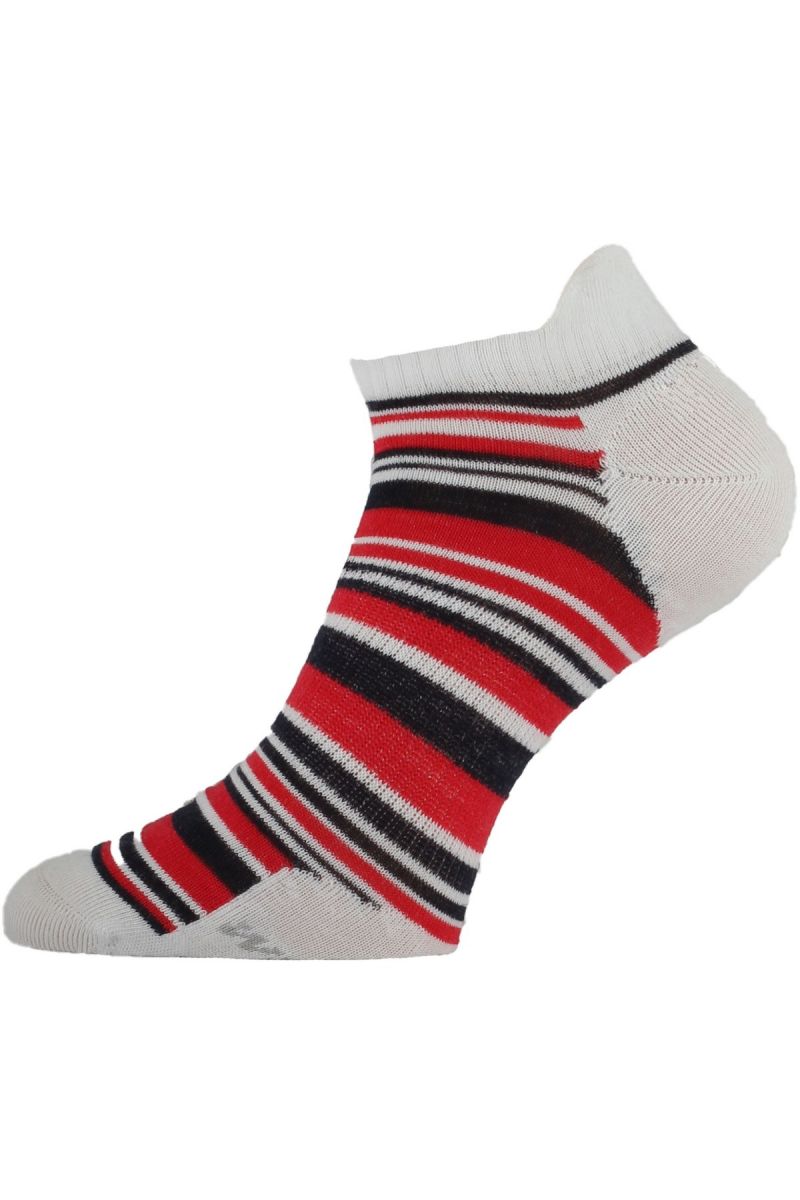 E-shop Lasting WCS 035 červené vlněné ponožky
