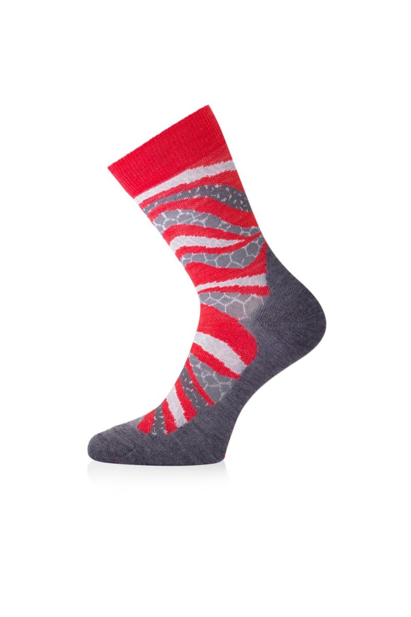 Lasting merino ponožky WLF 338 červené Veľkosť: (42-45) L