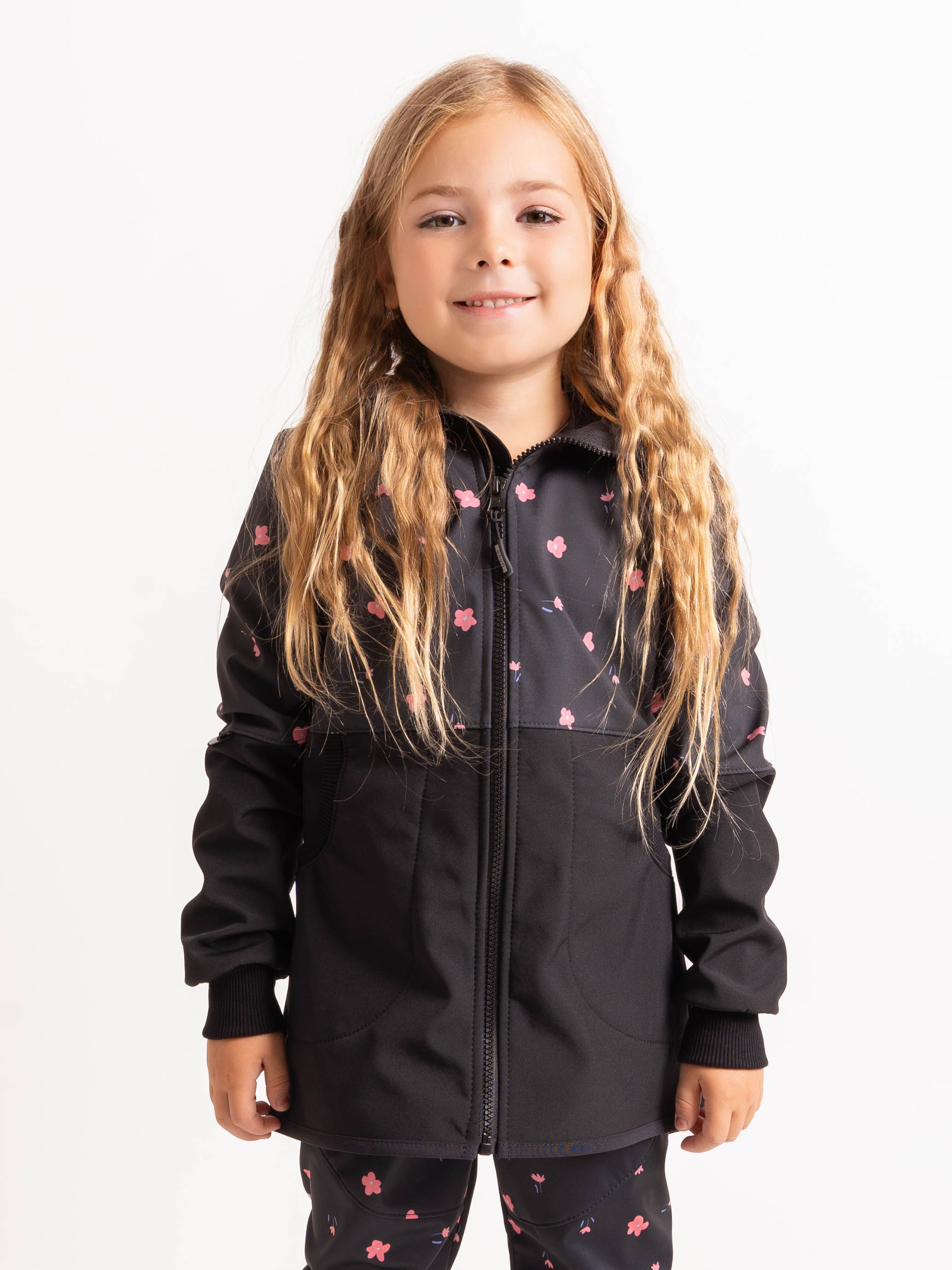 Unuo Unuo, Dievčenské softshellový kabát s fleecom Street, Čierna, Kvety Veľkosť: 110/116 8596227145898
