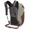 osprey nebula 34 sawdust tan raisin red 02