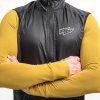 FT UP PARACHUTE VEST TRUE BLACK M (Velikost M)