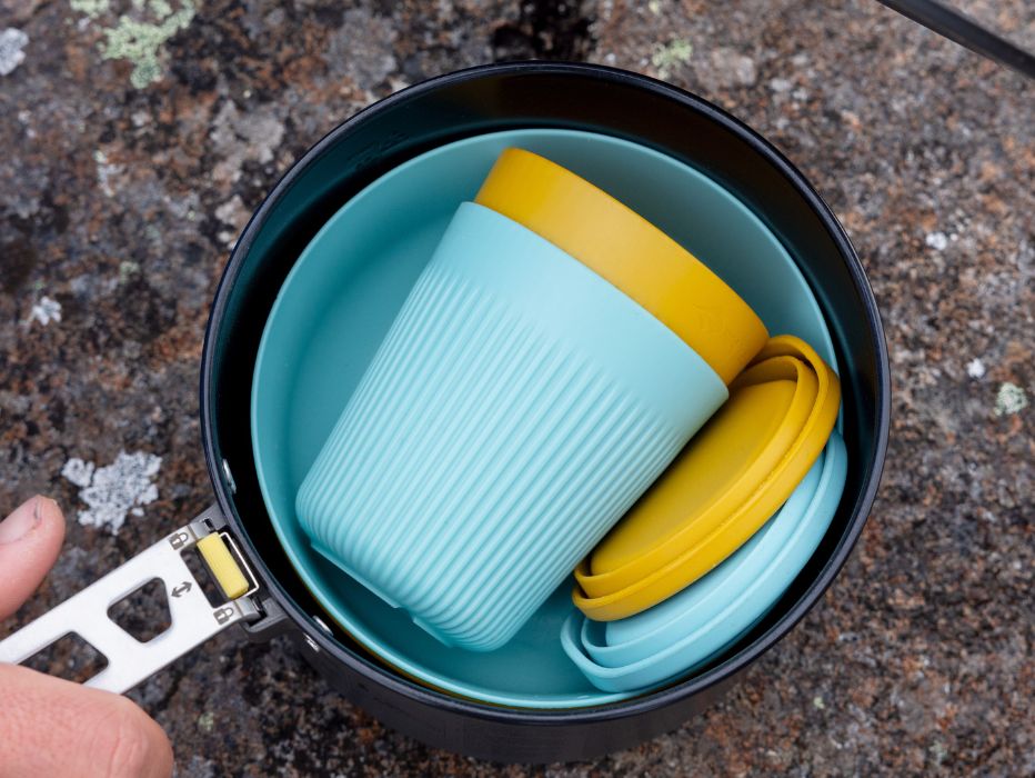Ultralehké nádobí do přírody: Materiály, funkce a tipy pro výběr