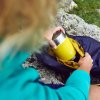 termoska na jidlo esbit 750 ml yellow v lete
