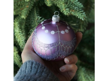 Vánoční baňka fialová záclonka