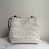 dámská kabelka Michael Kors Pratt medium bucket shoulder vanilla monogram
