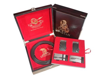 Prémiová luxusná dvojposchodová sada opaskov Spartan v drevenej kazete. BOX č. S1