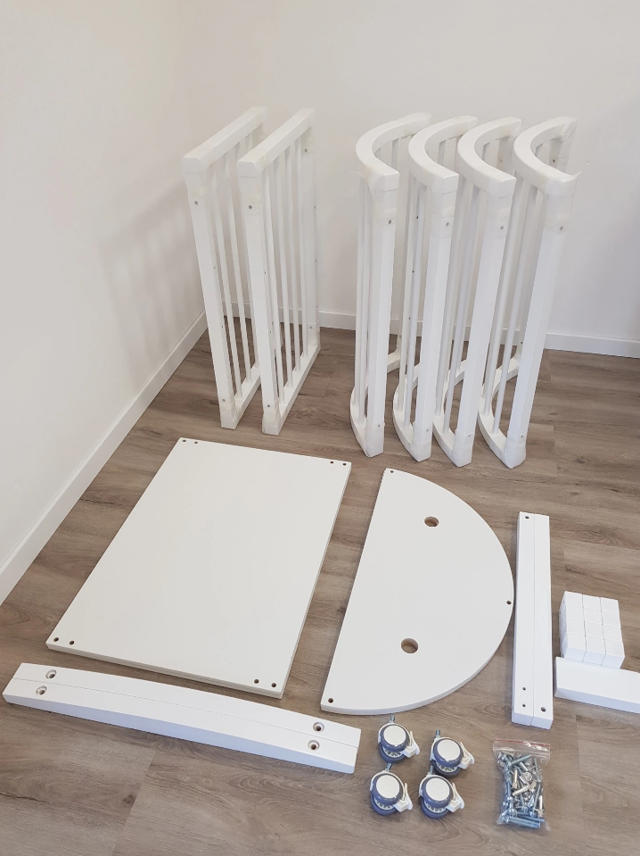 Co obsahuje balení postýlky 9v1 78x78 cm?