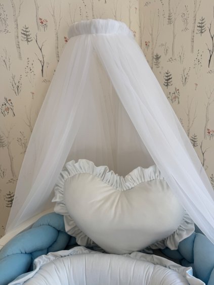 Šifonová bílá nebesa bez nařasení (na kovový držák)  bez nařasené korunky, z bílého šifonu, na kovový držák