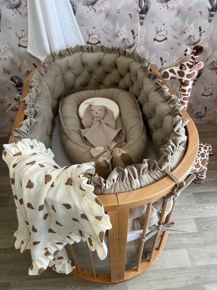 Kulatá rostoucí postýlka Oval Bed 9v1 přírodní