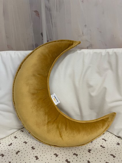 Měsíček - na přání  dekorační polštářek ve tvaru měsíce