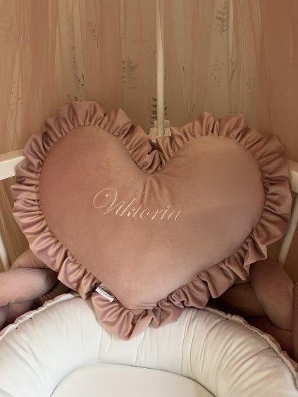 Srdíčko s volánkem - na přání  s volánky