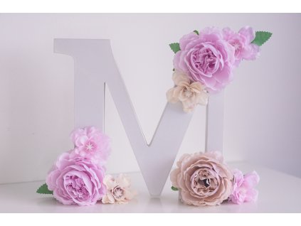 Květinové písmeno M