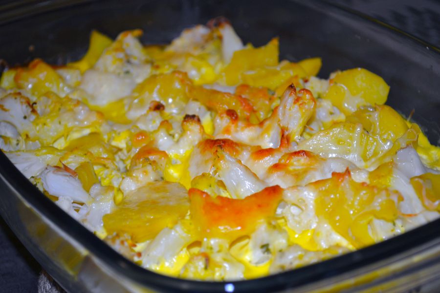 Zapekaný karfiol s ovčím jogurtom