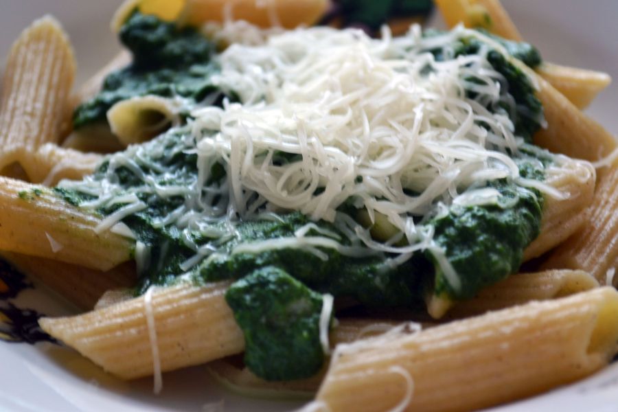 Cestoviny so špenátovou omáčkou
