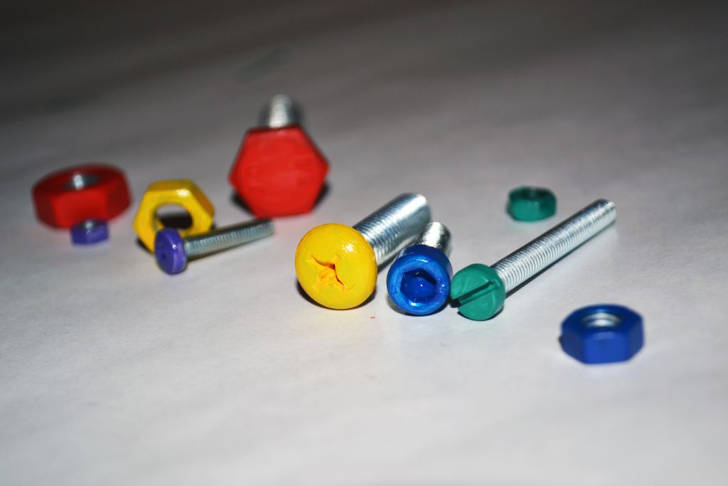 Nielen pre chlapcov: Skrutky a matice