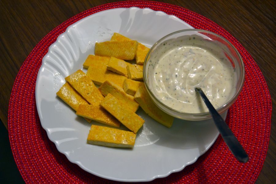 Opečený tofu syr s dresingom