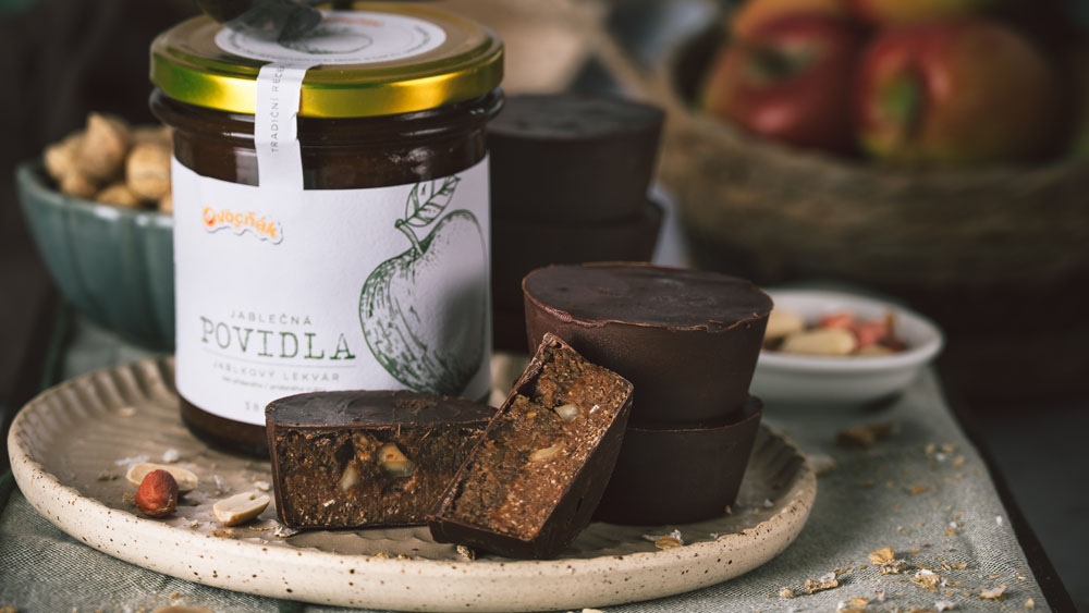 Jablečná snickers kolečka z datlí a vloček