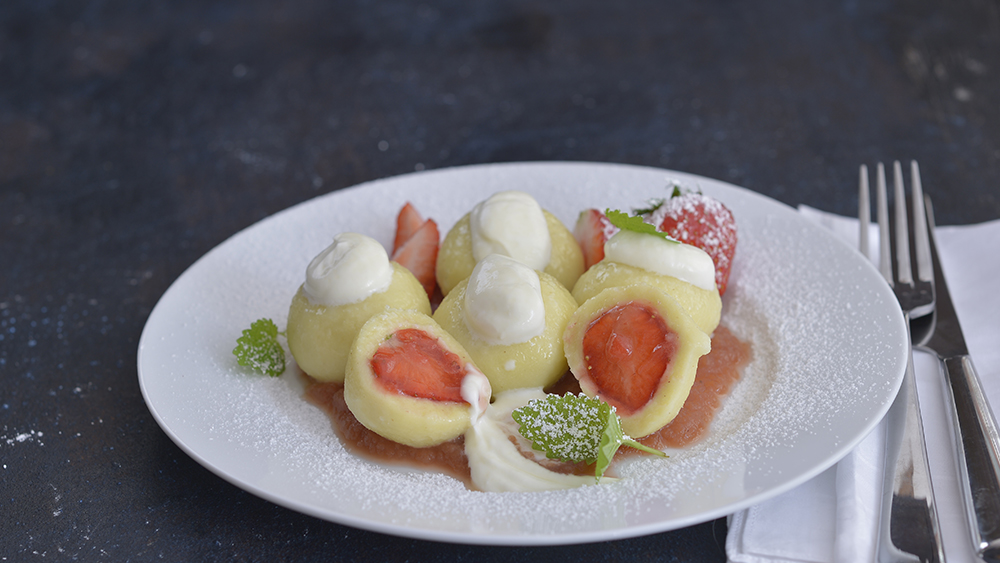 Jahodové knedlíky s pyré od Ovocňáka