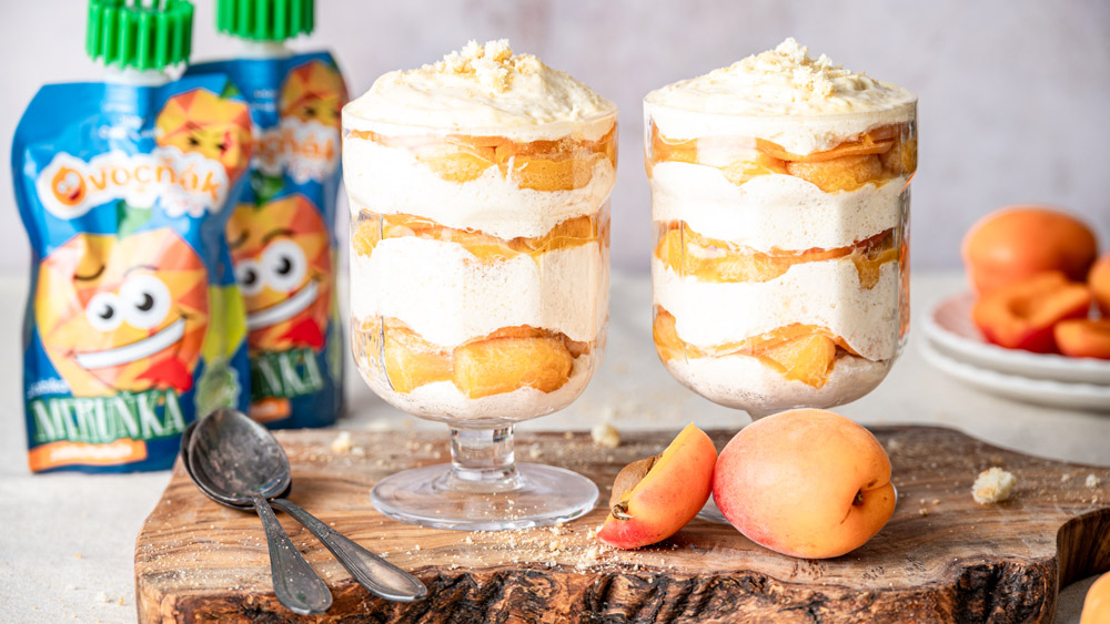 Meruňkové tiramisu s domácími savoiardi piškoty