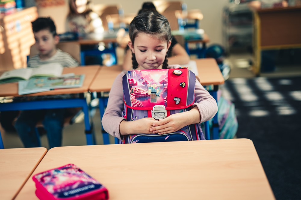 Co si vzít s sebou k zápisu 2026: jednoduchý přehled pro rodiče