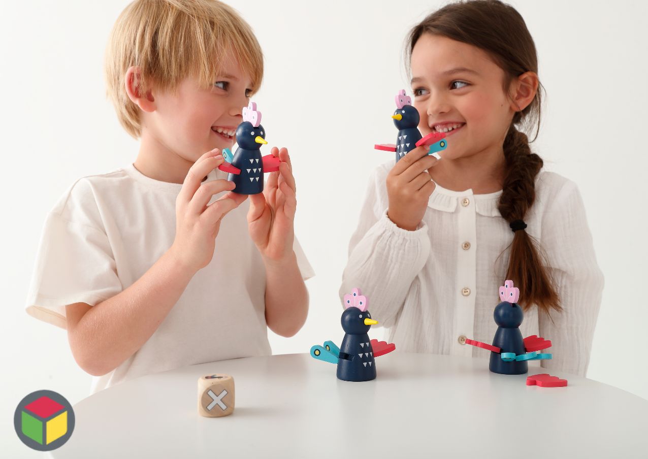 Objevte společenské hry  pro vaše děti! 🎲