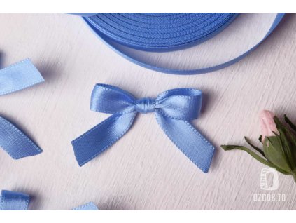 Nebeská modrá mašlička saténová