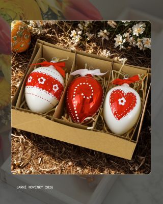 Jaro je tady a s ním i naše nové skleněné velikonoční vajíčka 🌸🐣 V dílnách už je živo – vznikají nové dekory, jemné barvy,...