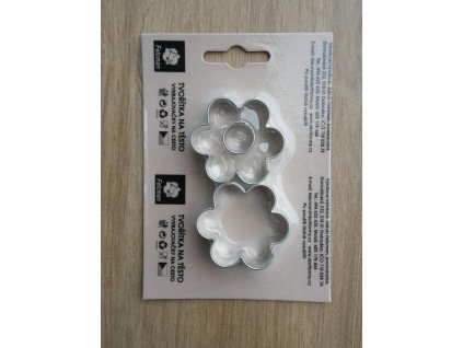 Dvojsada vykrajovátek se středem