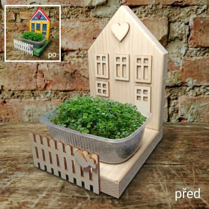 koláž - ukázka nemalovaného a malovaného domečeku