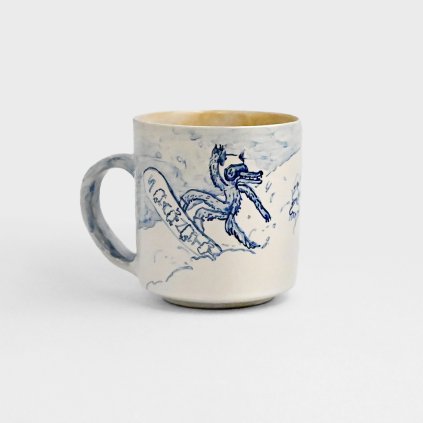 L 01 vlk wolf snow winter