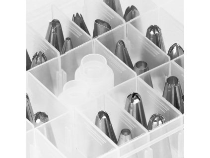 KI0100 CUKRÁSZKÉSZLET 32 ELEMBŐL.