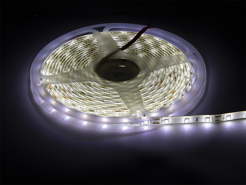 Semleges fehér LED szalag 5 m, 12 V, SMD 2835, IP65 70-732-