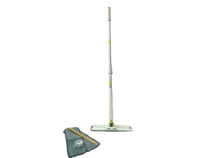 mop with butterfly wringing mechanism