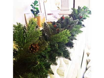 CA0947 GHIRLANDĂ CU SCORUȘE 100 CM