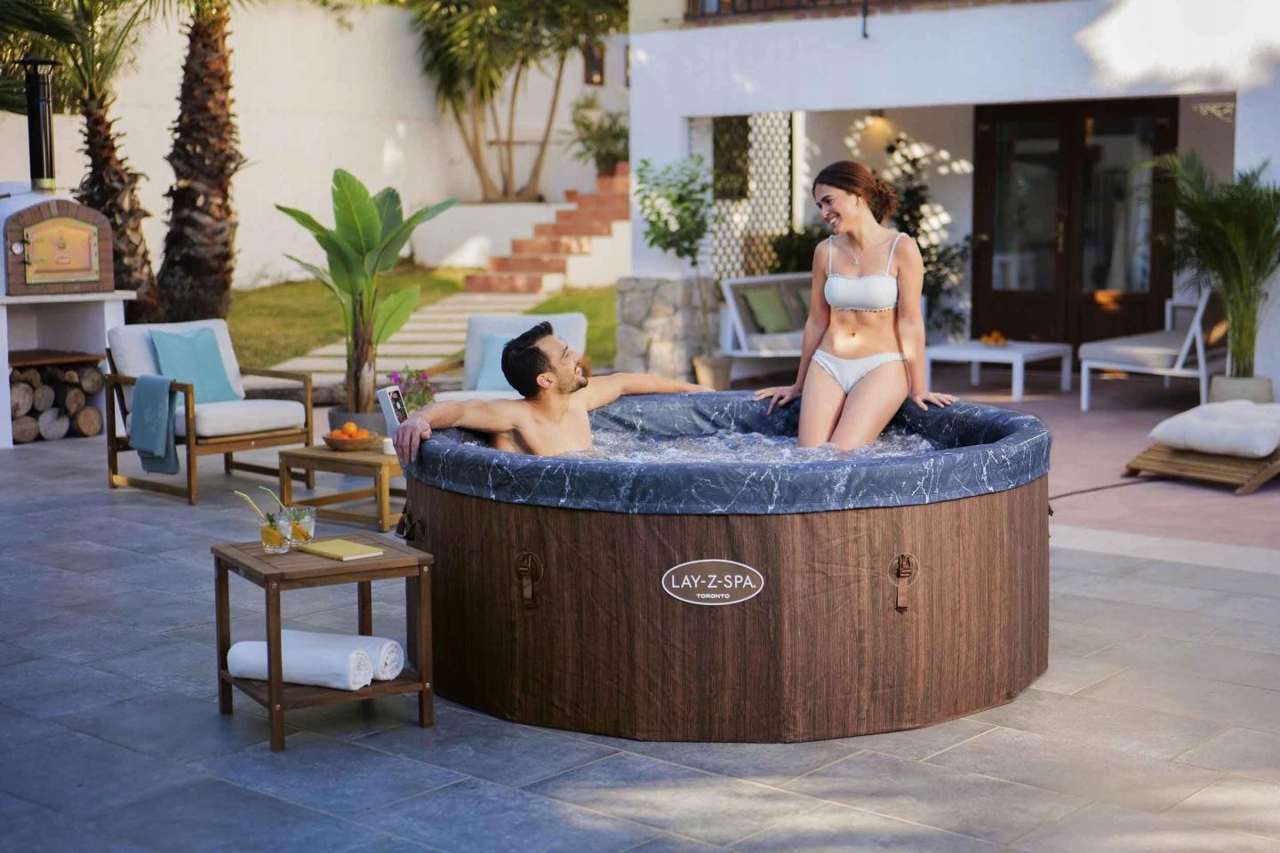 Detail produktu Nafukovacia vírivka Bestway Lay-Z Spa Toronto pre 5 až 7 osôb 190 × 190 x 70 cm J-6001W
