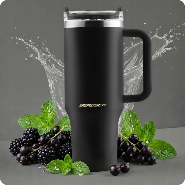 Detail produktu 2: Vákuový termohrnček so sadou slamiek 1180 ml Berdsen čierny