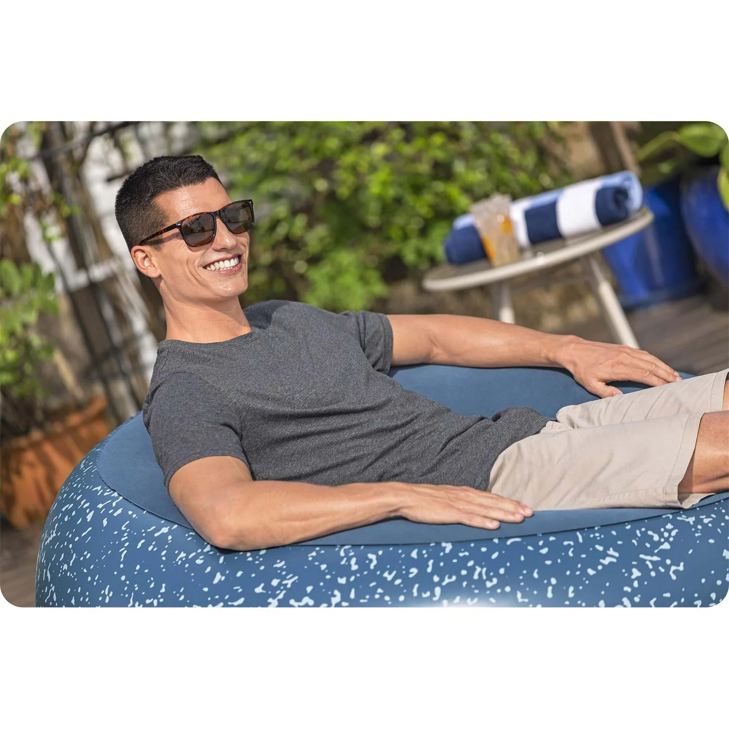 Detail produktu 5: Nafukovacie kreslo, nafukovacia pufa, sedací vak 112x112 cm Bestway 75154