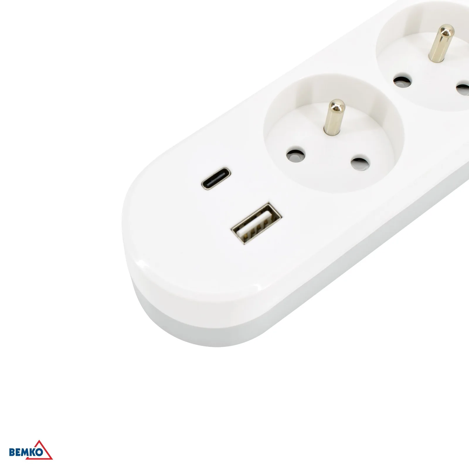 Predlžovací kábel 5 zásuviek s vypínačom a 2× USB, 2 m, biely BM-B05-NB5GW2M-2U