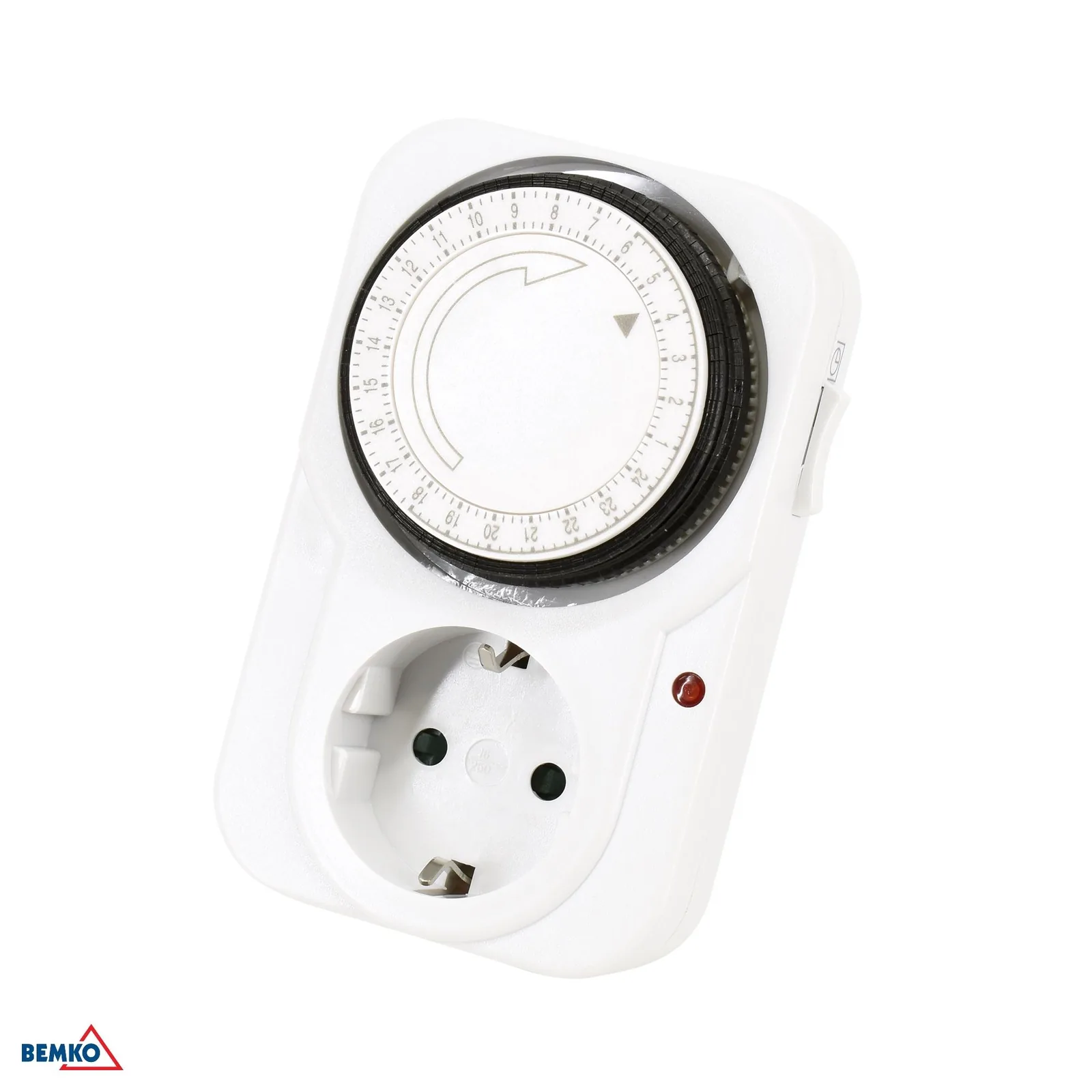 Bemko mechanické časové spínacie hodiny do zásuvky 24 h schuko 16 A BM-B62-TSMD3