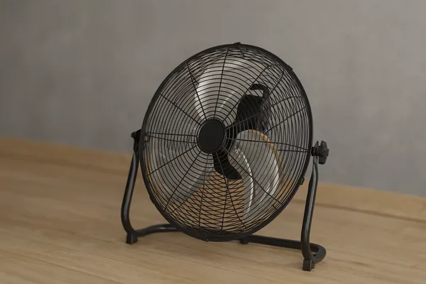 Čierny podlahový ventilátor 50 cm 70 W CH-FAN8984