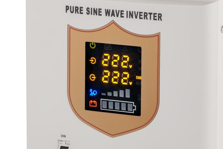 Neprerušiteľný zdroj napájania s displejom