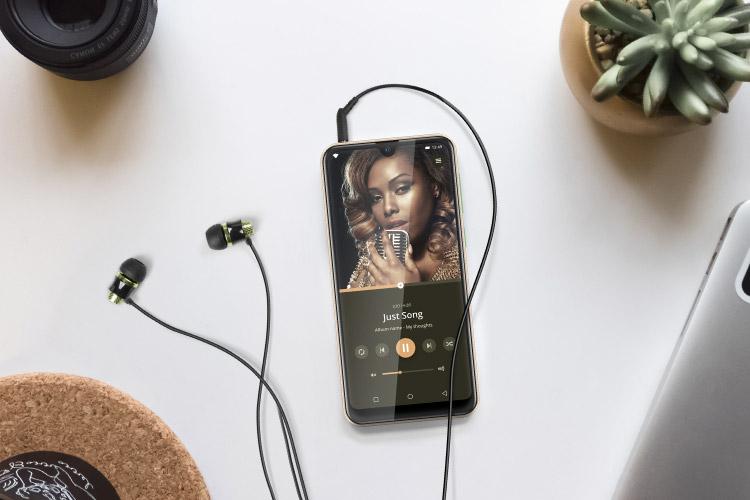 Smartfon z gniazdem słuchawek Smartfon z gniazdem słuchawek