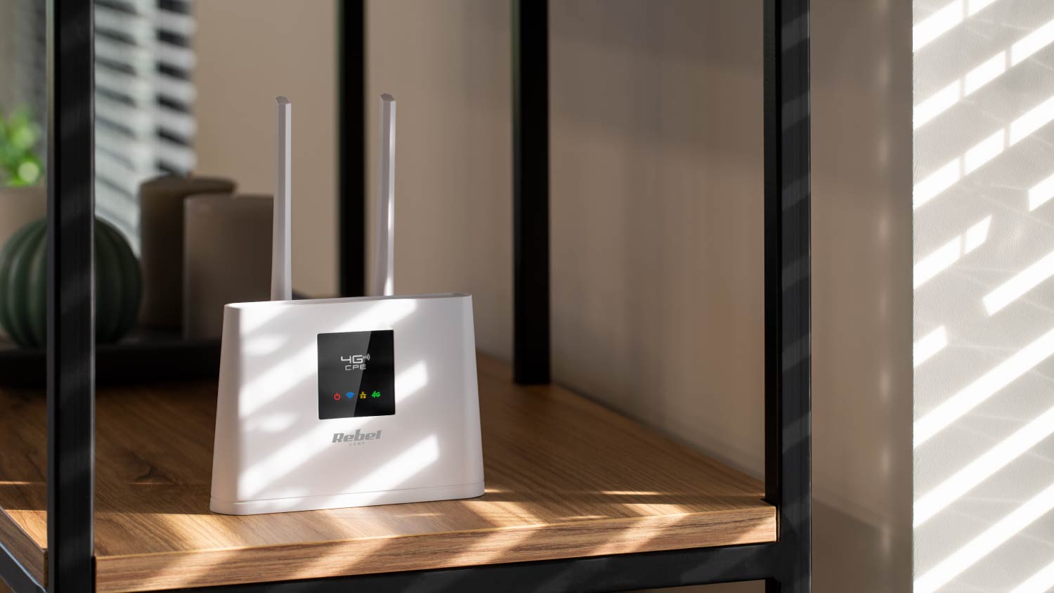 Wi-Fi router Rebel RB-702