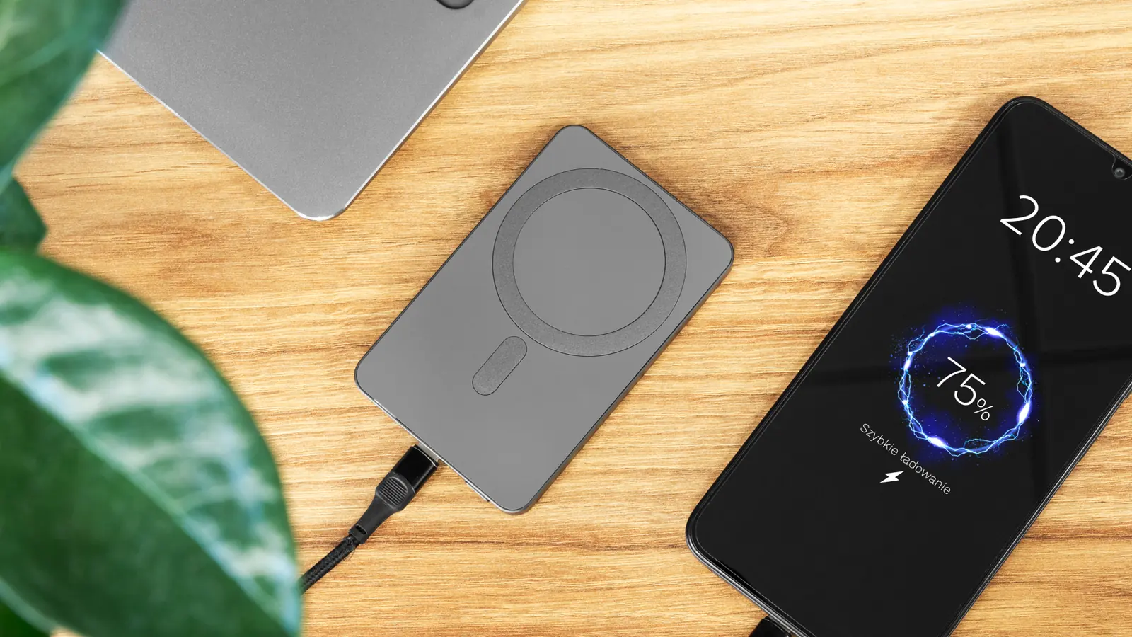 Magnetická powerbanka MagSafe 5000 mAh L-KM0911